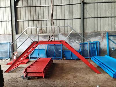 【工廠*】斜梯 安全爬梯 建筑安全爬梯 基坑馬道爬梯 歡迎選購